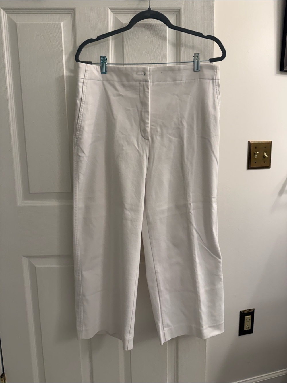 Ann Taylor “Kate” White Wide Leg Cropped Pant 14P